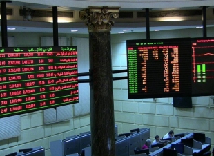مبيعات محلية وأجنبية تهبط بالمؤشر الرئيسي لبورصة مصر 1.4% في التعاملات الصباحية